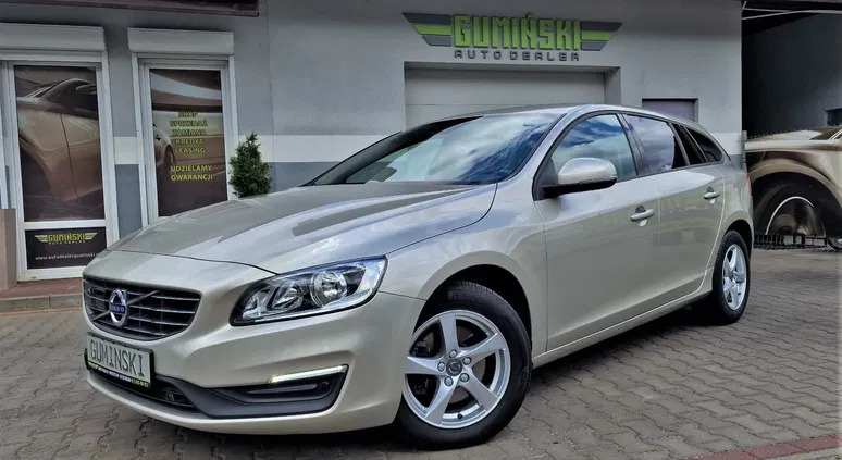 volvo v60 zachodniopomorskie Volvo V60 cena 59999 przebieg: 170000, rok produkcji 2018 z Namysłów